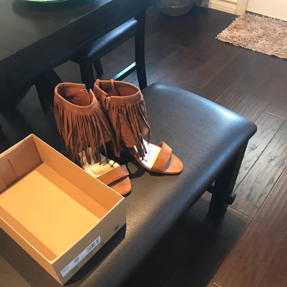 Ladies suede fringe boot sandals